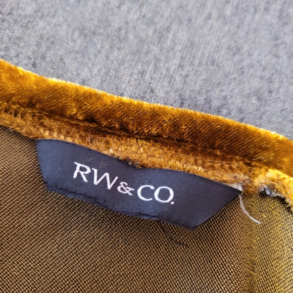 RW & CO -  velvet shirt - Picture 4 of 6